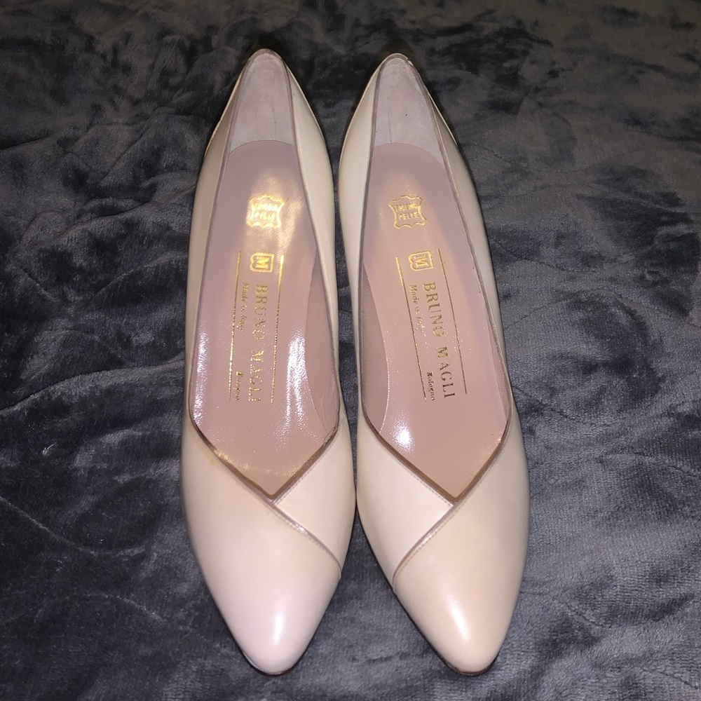 BRUNO MAGLI (1989) Nude Pumps Vintage 80s Leather High-Heel Shoes